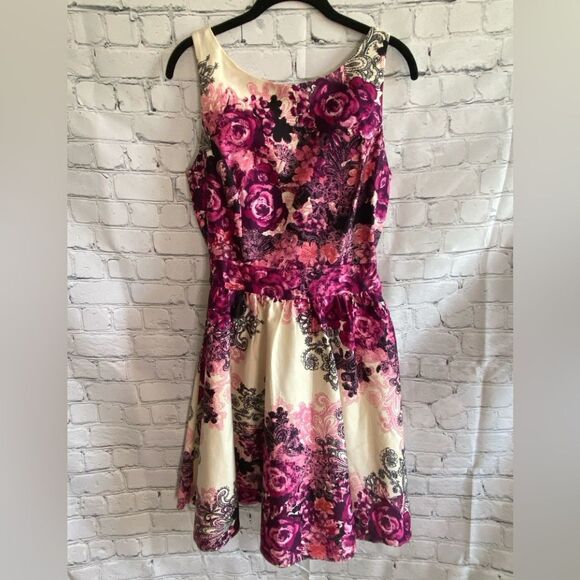 Lady Vintage Tea Dress Size 14 Mid length Pink Cream Floral NWT - Picture 2 of 15